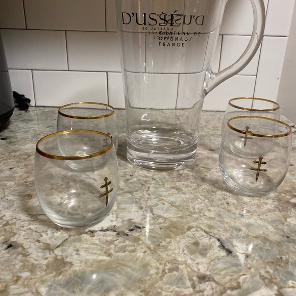Dusse 4 Piece Gold Trim Cognac Glassware Set With Pitcher. - Picture 4 of 6